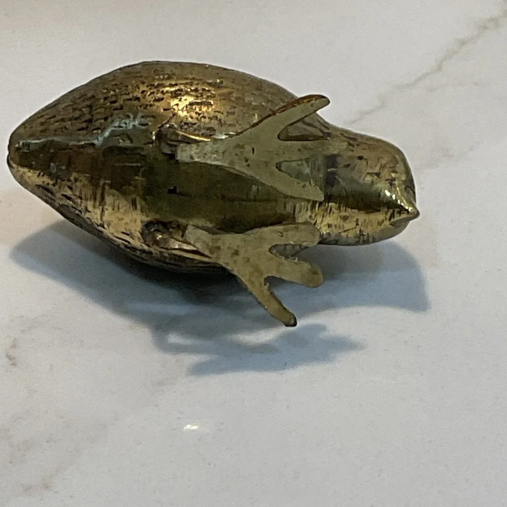 Vintage solid brass bird figurine Quail with feet 2